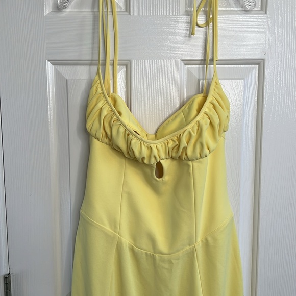 NWT House of CB Soren buttercup yellow cutout dress size L+ - Picture 7 of 14